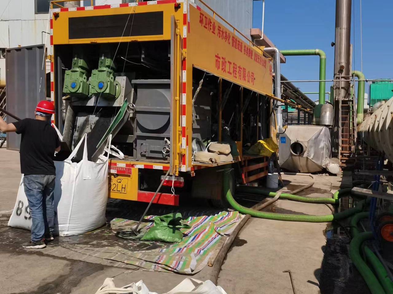 文峰淤泥压干处理